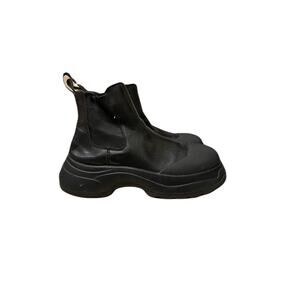 Women’s Black Boots Size 10 In Good Condition